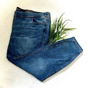 TORRID NWT Lean Jean High Rise Pull-On Skinny Jean - Size 5X (52")
